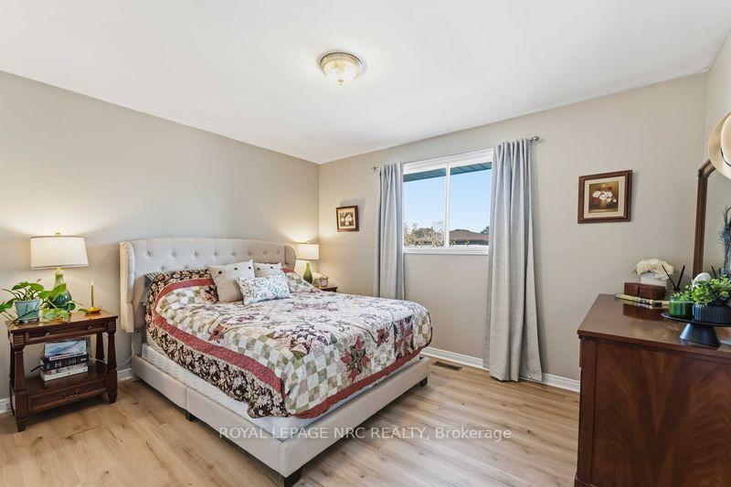 Photo 9 of 22 Jennifer Court, Welland, Prince Charles — HOMEH