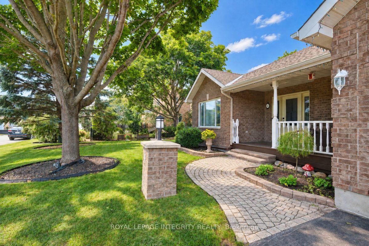 Photo 3 of 4 Mary Hill Crescent, Ottawa, Richmond — HOMEH