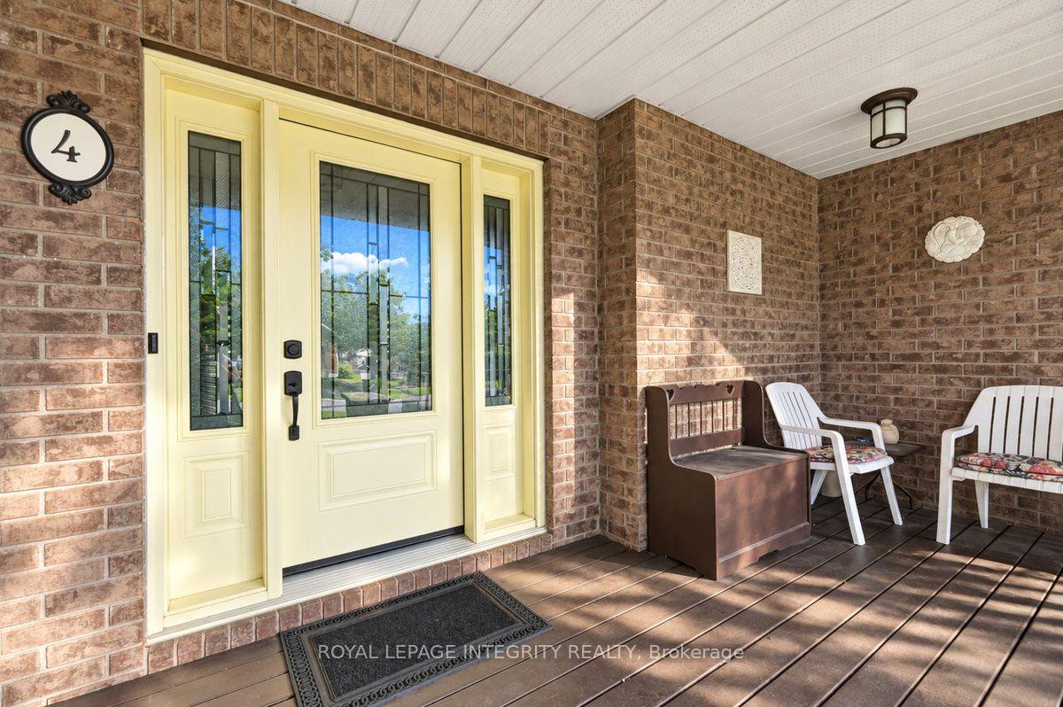 Photo 4 of 4 Mary Hill Crescent, Ottawa, Richmond — HOMEH