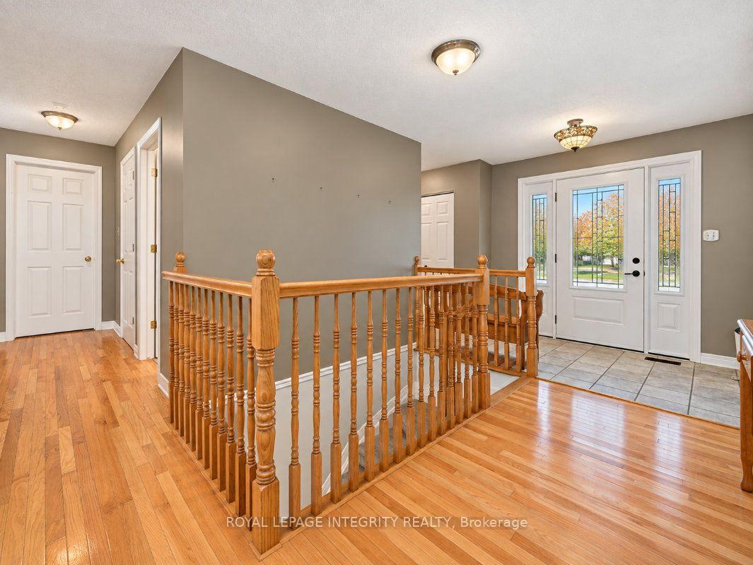 Photo 6 of 4 Mary Hill Crescent, Ottawa, Richmond — HOMEH