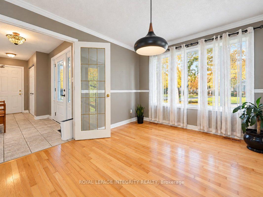 Photo 13 of 4 Mary Hill Crescent, Ottawa, Richmond — HOMEH