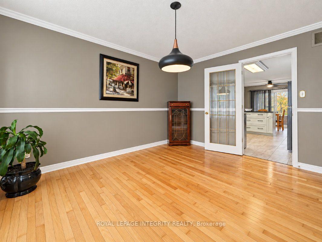 Photo 14 of 4 Mary Hill Crescent, Ottawa, Richmond — HOMEH