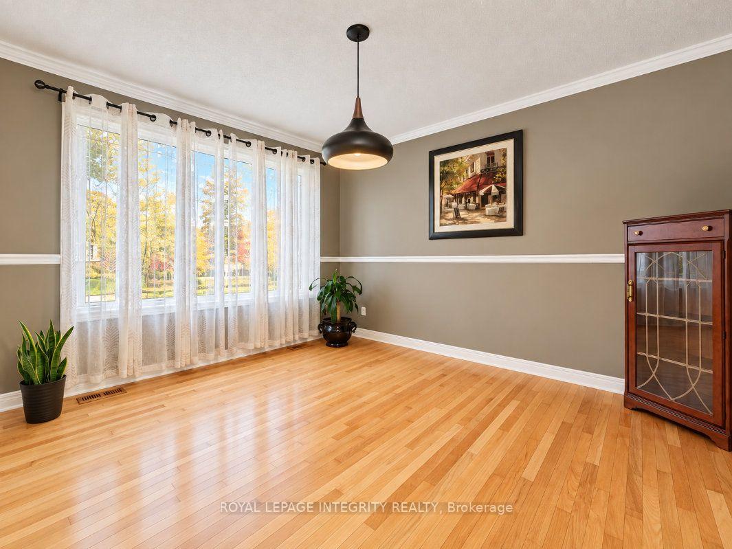 Photo 15 of 4 Mary Hill Crescent, Ottawa, Richmond — HOMEH