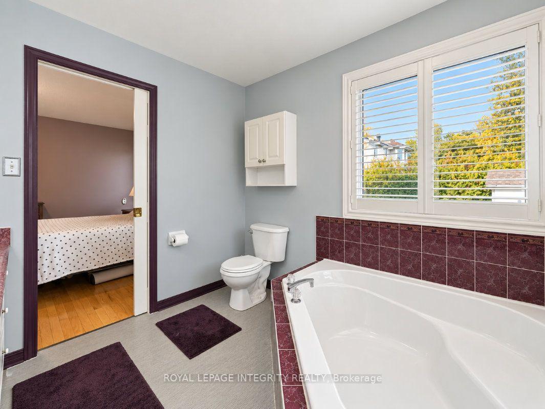 Photo 30 of 4 Mary Hill Crescent, Ottawa, Richmond — HOMEH