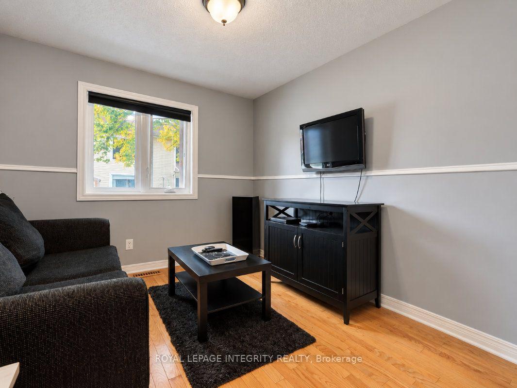 Photo 34 of 4 Mary Hill Crescent, Ottawa, Richmond — HOMEH