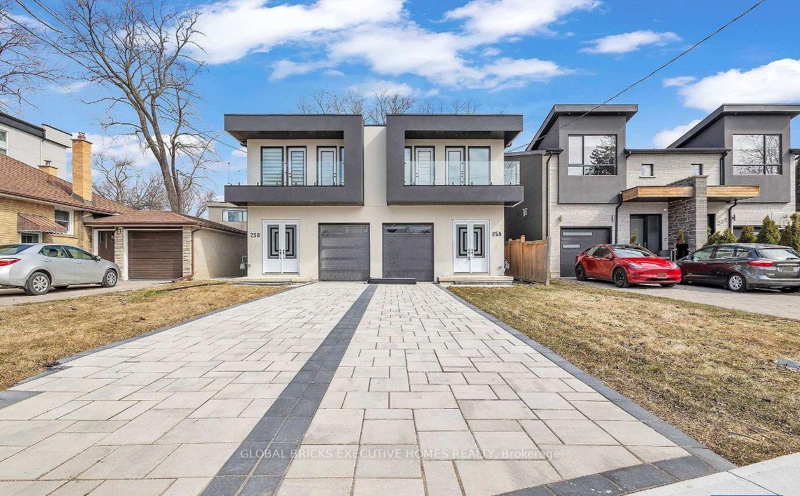 Photo 1 of 25A Pine Avenue N, Mississauga, Port Credit — HOMEH