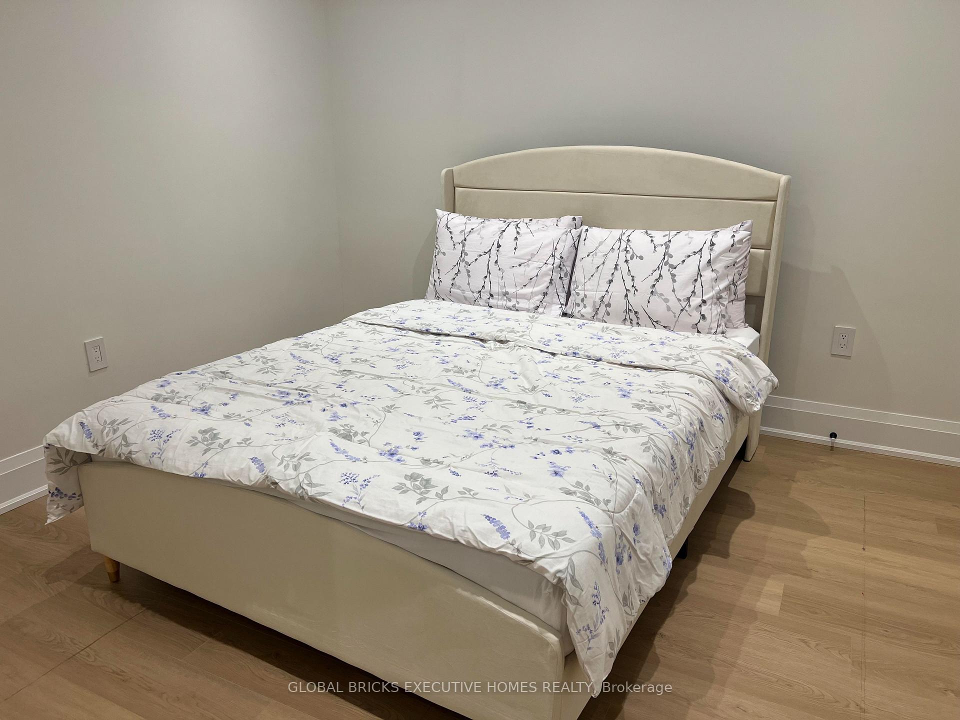Photo 22 of 25A Pine Avenue N, Mississauga, Port Credit — HOMEH