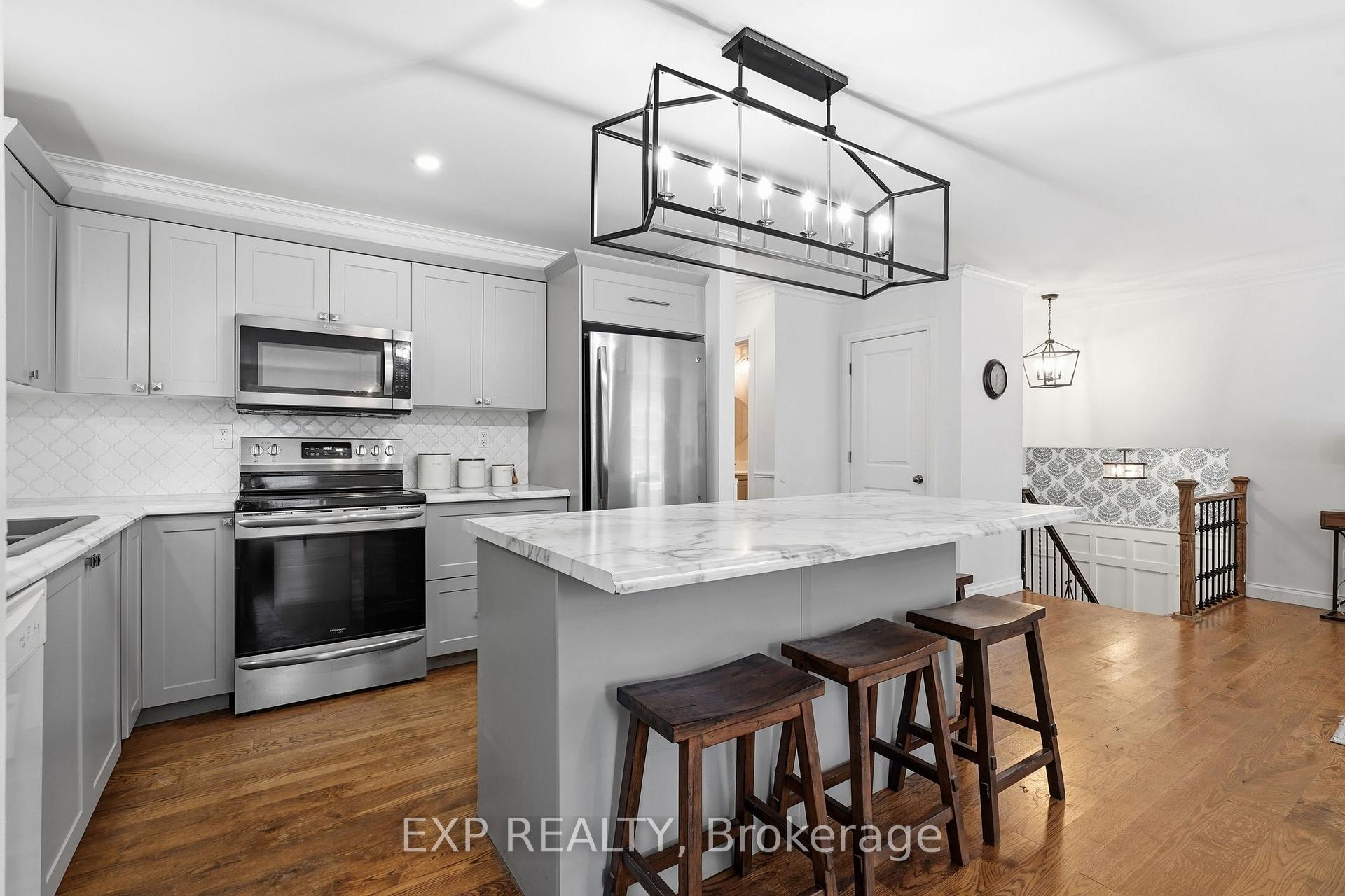 Photo 13 of 72 Crestlynn Crescent, Norfolk, Simcoe — HOMEH