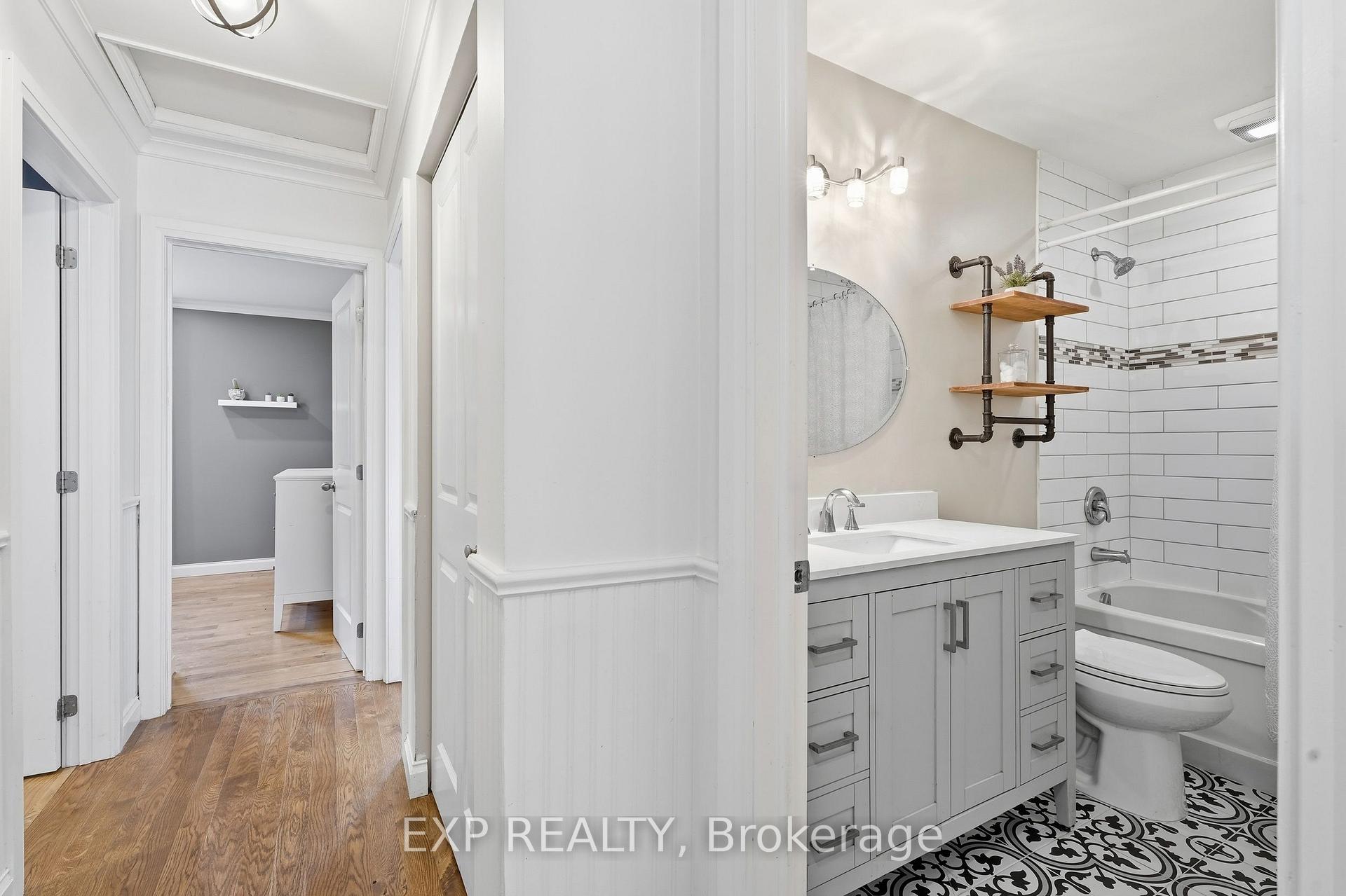 Photo 16 of 72 Crestlynn Crescent, Norfolk, Simcoe — HOMEH