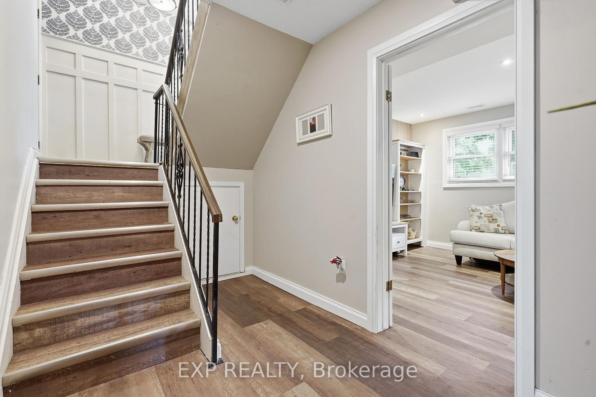 Photo 22 of 72 Crestlynn Crescent, Norfolk, Simcoe — HOMEH