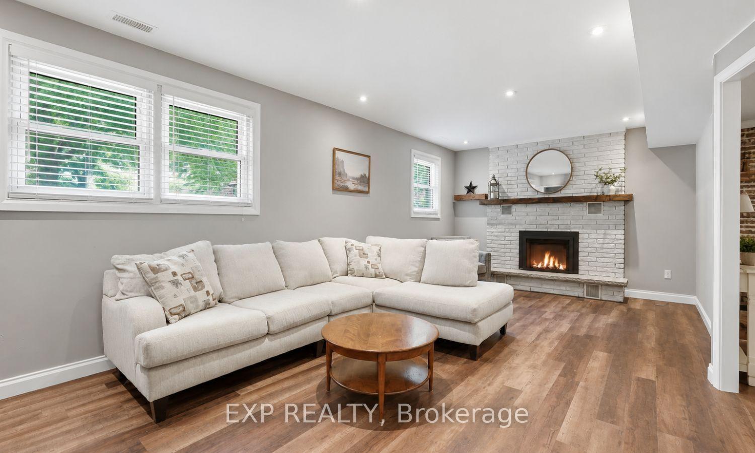 Photo 25 of 72 Crestlynn Crescent, Norfolk, Simcoe — HOMEH