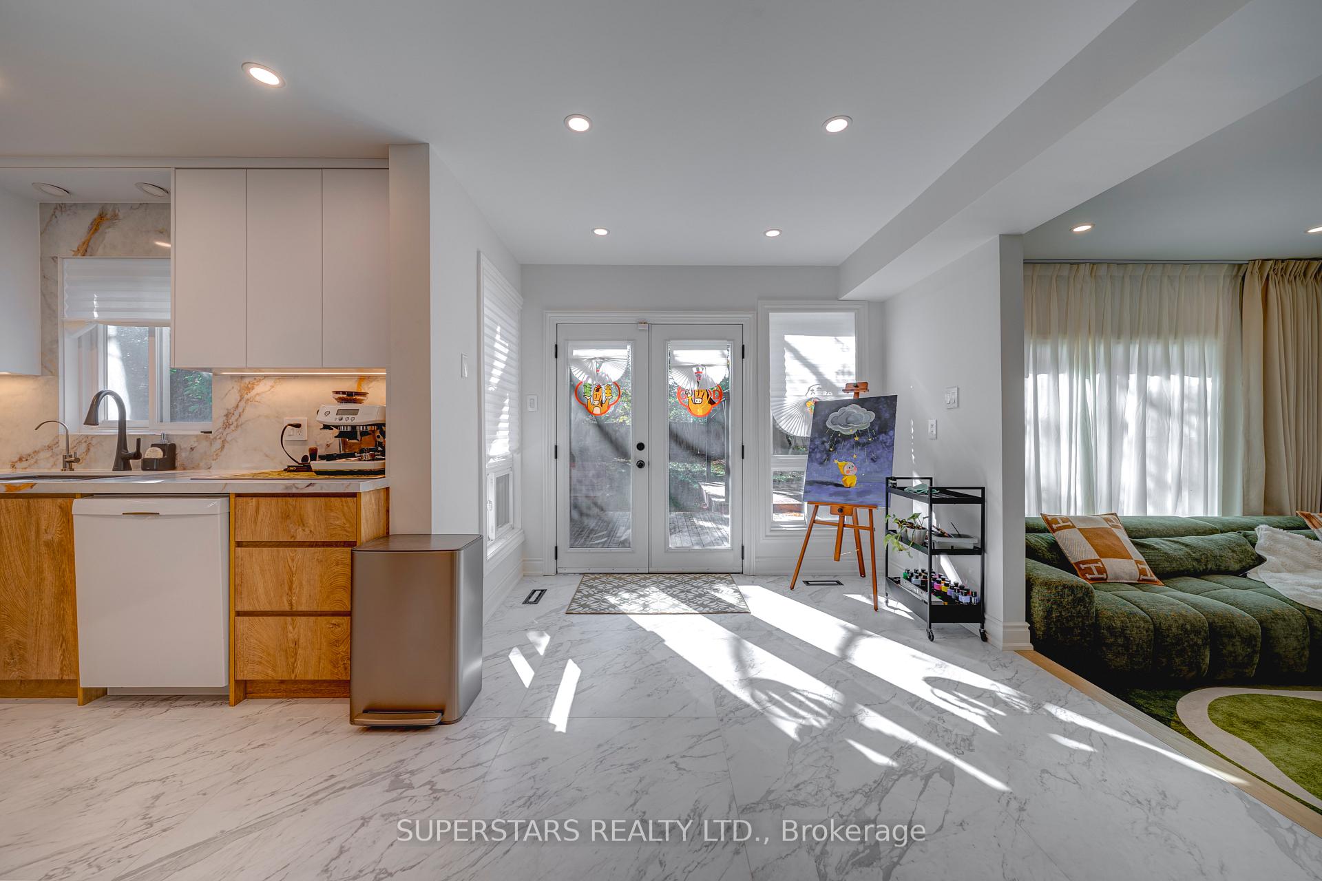 Photo 8 of 29 Barlow Road, Markham, Unionville — HOMEH