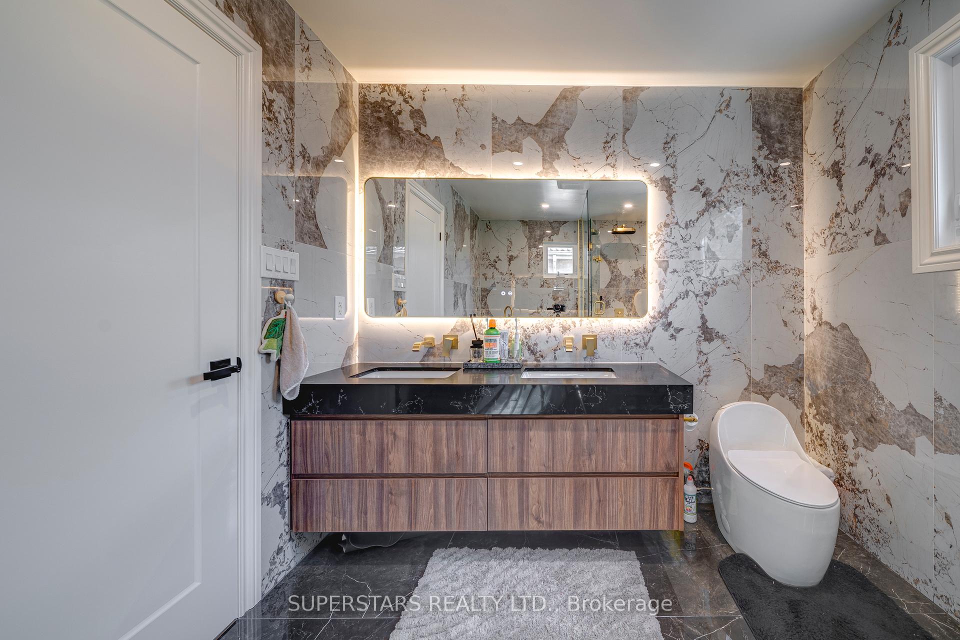 Photo 17 of 29 Barlow Road, Markham, Unionville — HOMEH