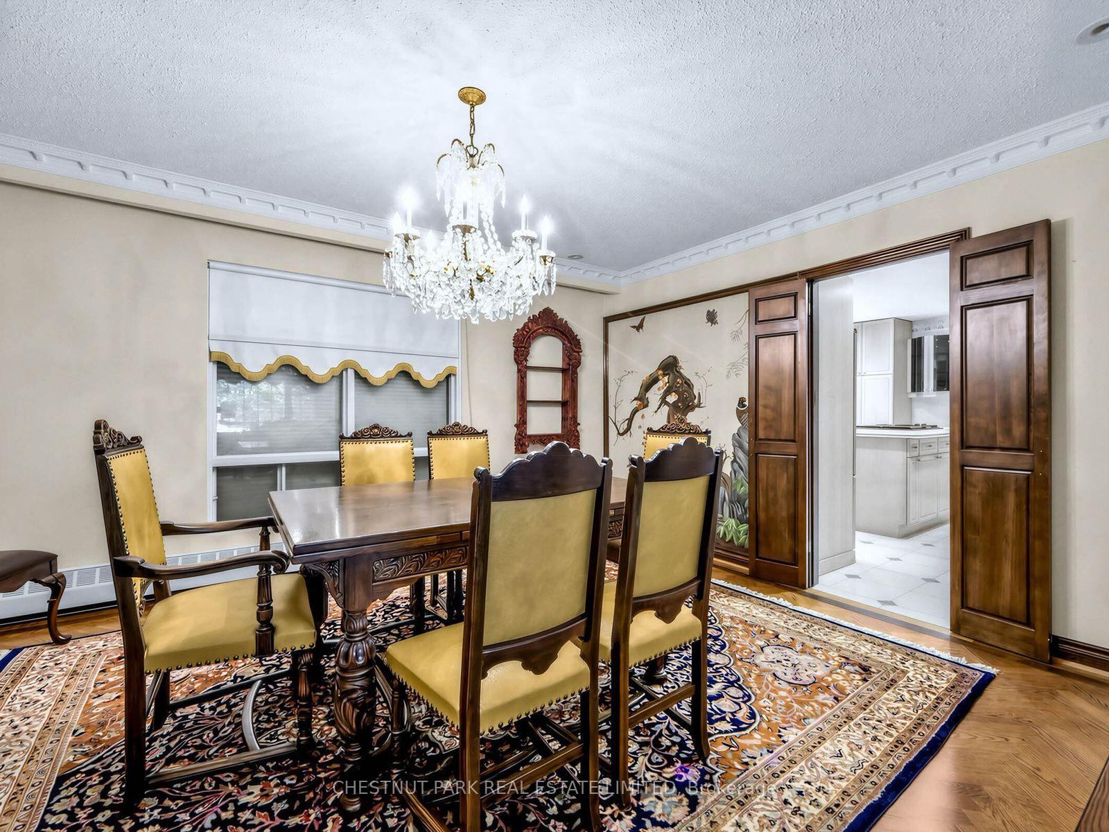 Photo 12 of 59 Chipstead Road, North York, Banbury-Don Mills — HOMEH