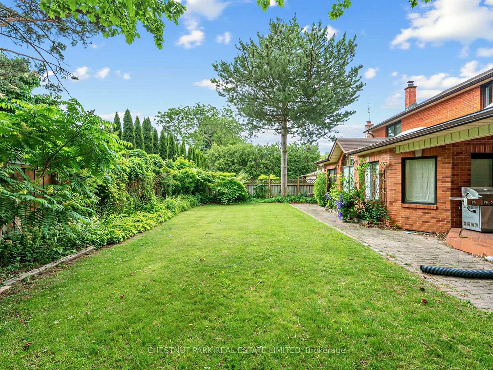 Photo 40 of 59 Chipstead Road, North York, Banbury-Don Mills — HOMEH
