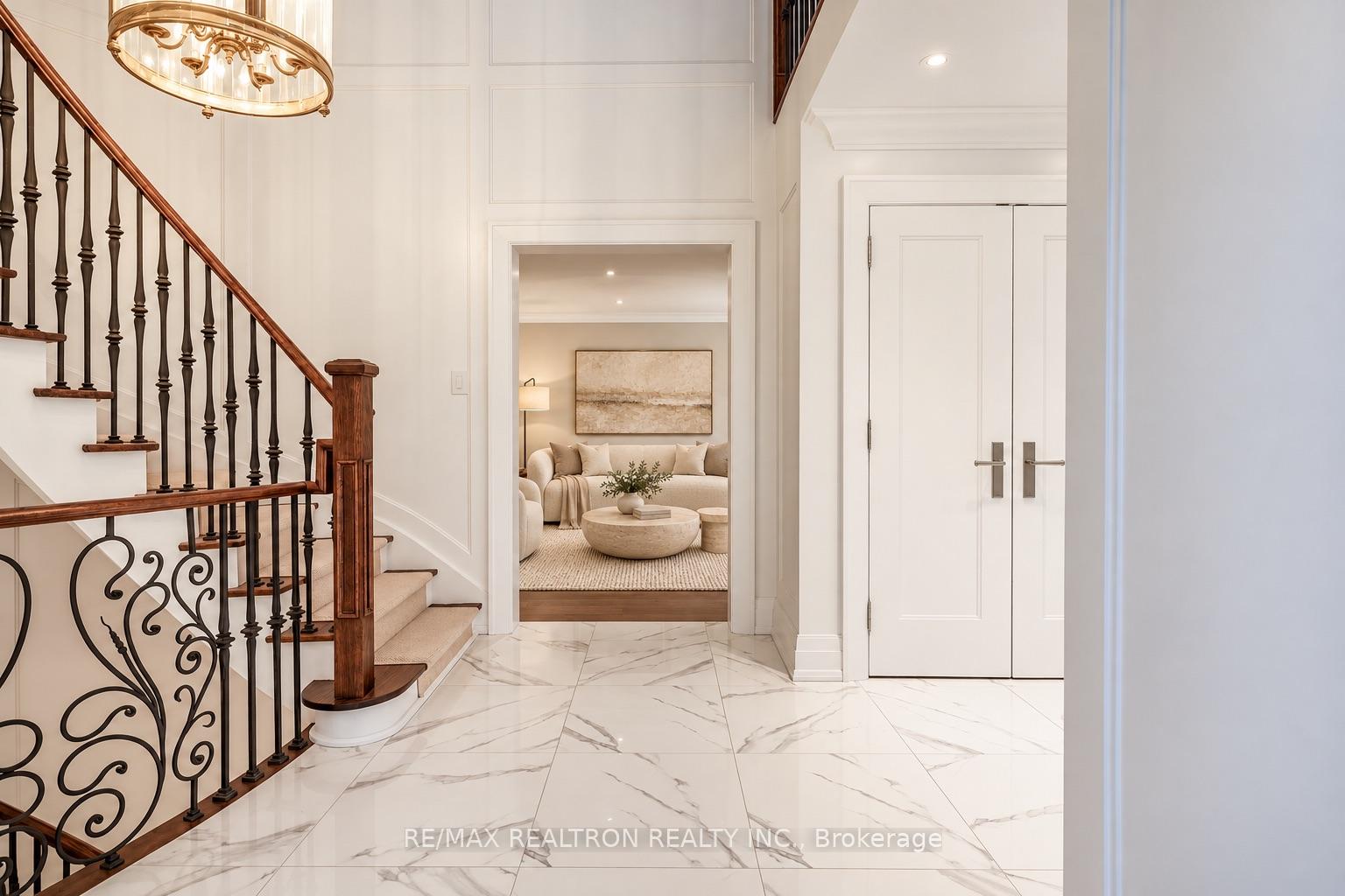 Photo 9 of 16 Sagewood Drive, North York, Banbury-Don Mills — HOMEH