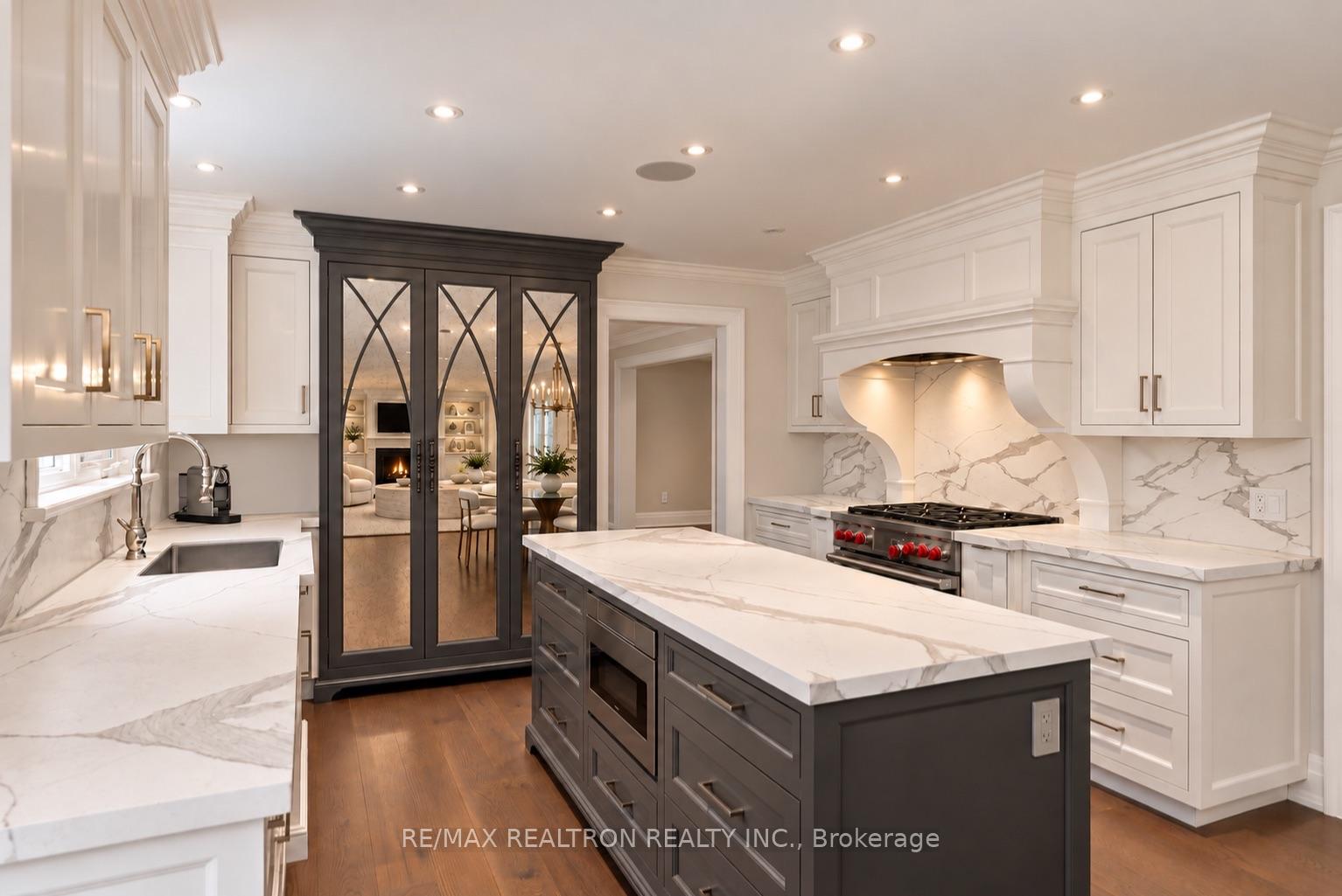 Photo 21 of 16 Sagewood Drive, North York, Banbury-Don Mills — HOMEH