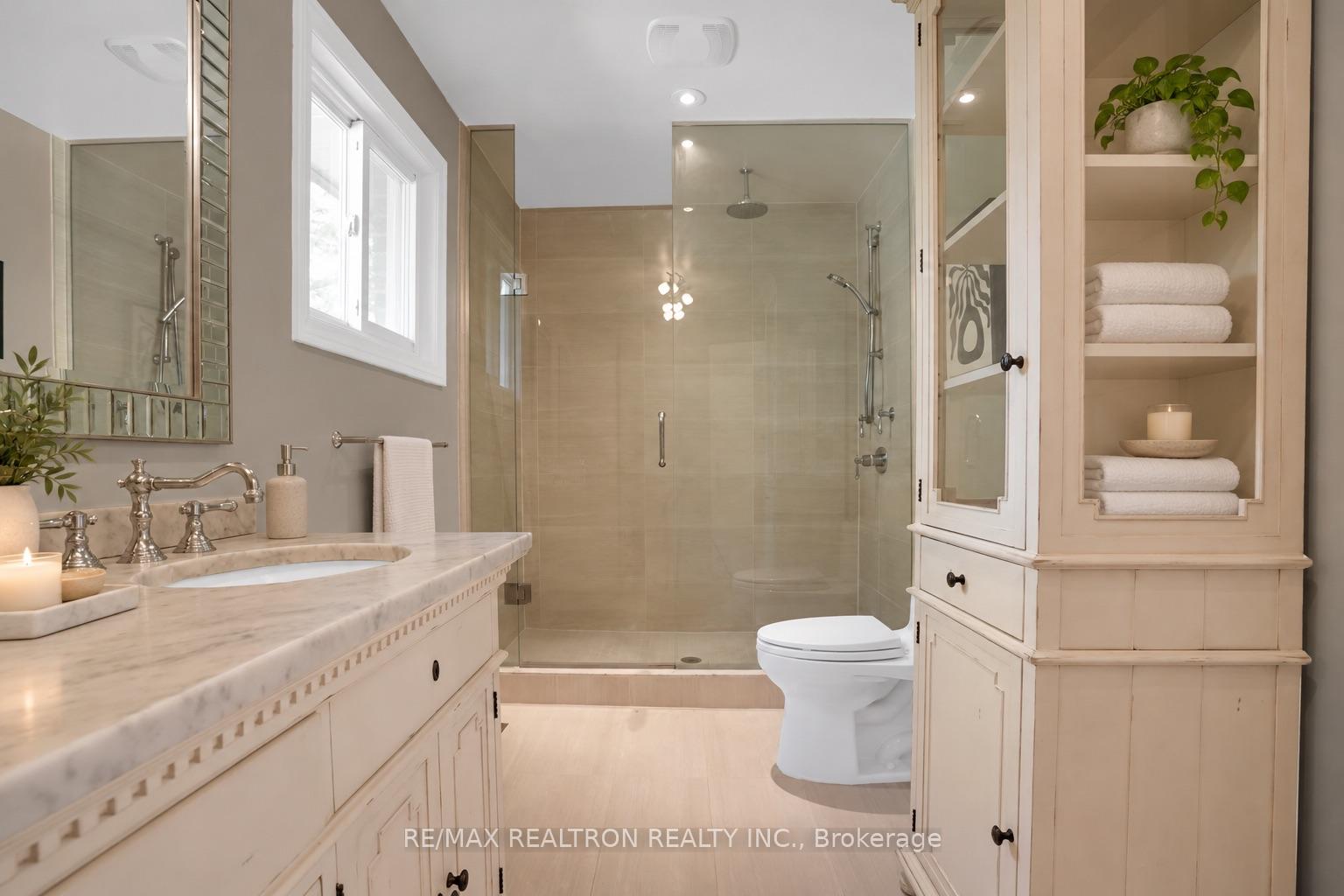 Photo 29 of 16 Sagewood Drive, North York, Banbury-Don Mills — HOMEH