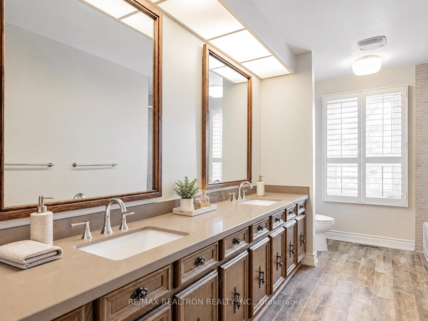 Photo 36 of 16 Sagewood Drive, North York, Banbury-Don Mills — HOMEH