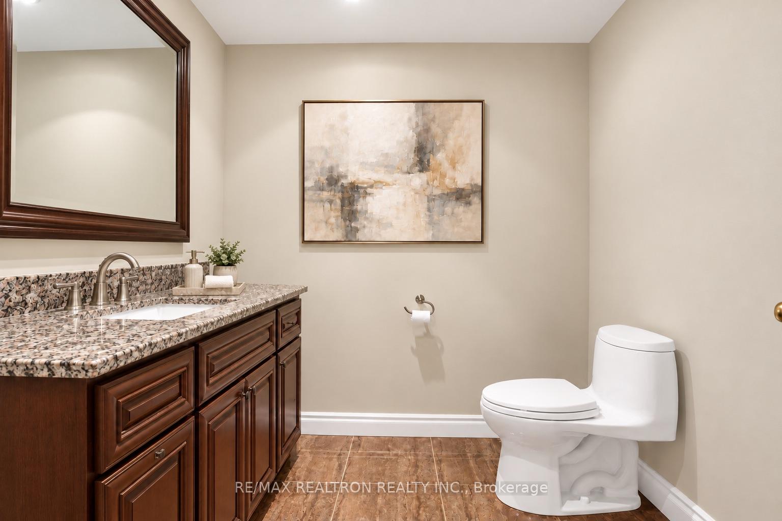 Photo 40 of 16 Sagewood Drive, North York, Banbury-Don Mills — HOMEH