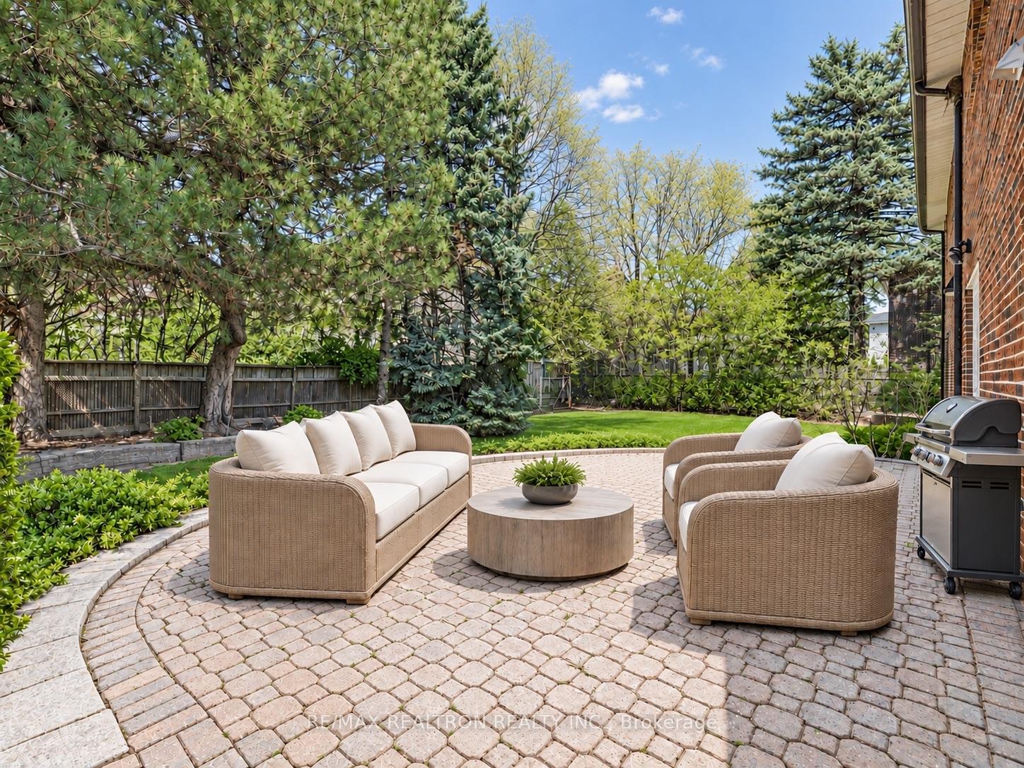 Photo 49 of 16 Sagewood Drive, North York, Banbury-Don Mills — HOMEH
