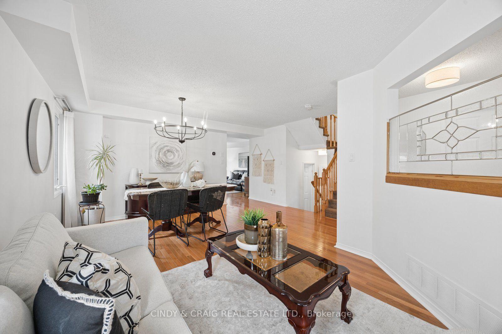 Photo 3 of 25 Mallory Street, Clarington, Courtice — HOMEH