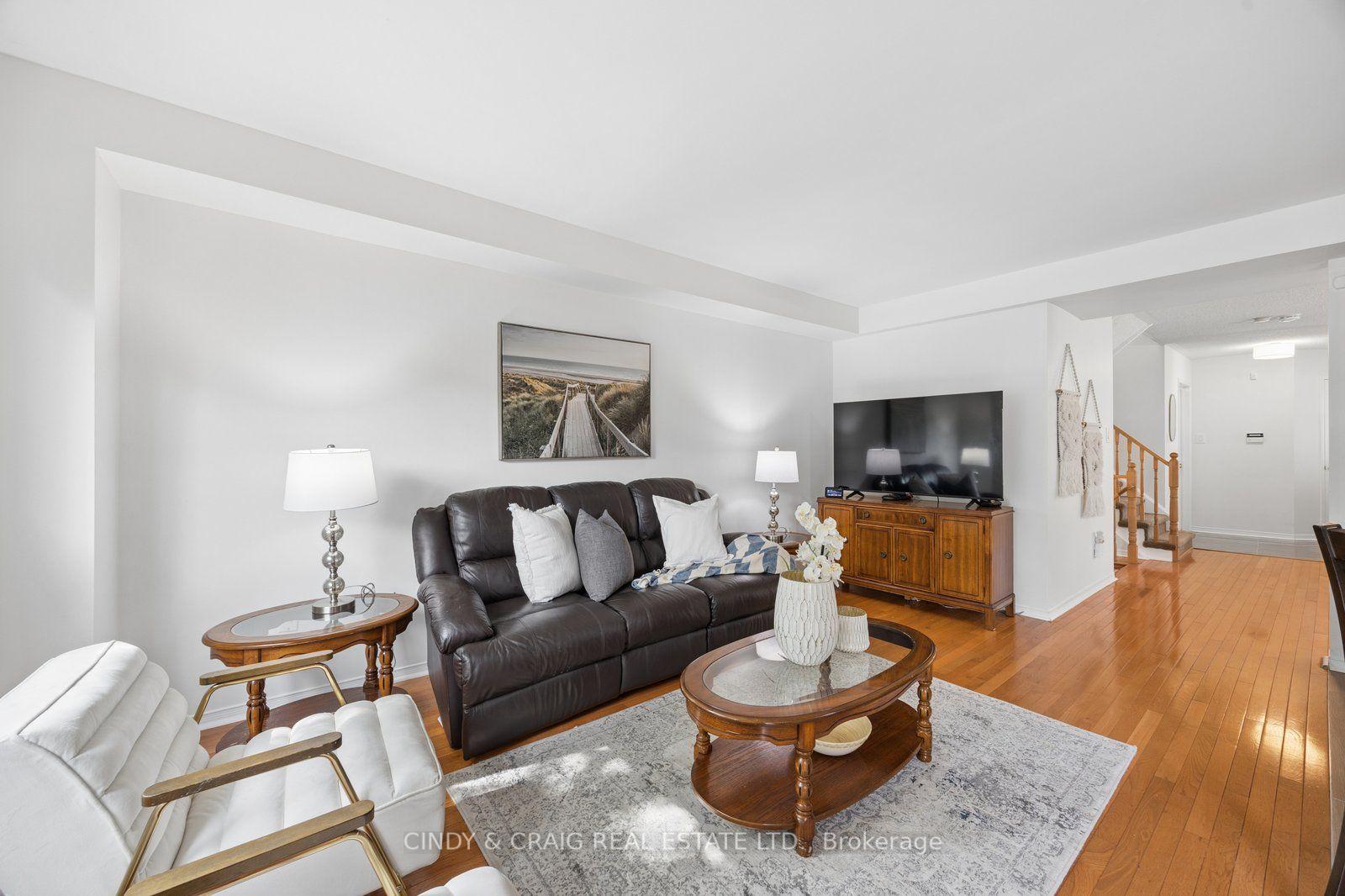 Photo 9 of 25 Mallory Street, Clarington, Courtice — HOMEH