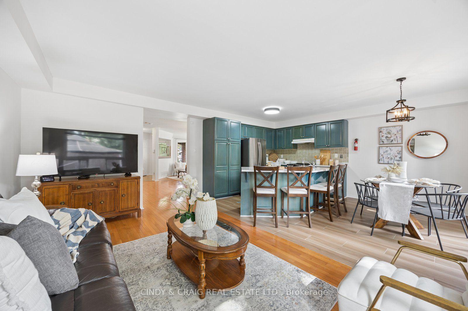 Photo 10 of 25 Mallory Street, Clarington, Courtice — HOMEH