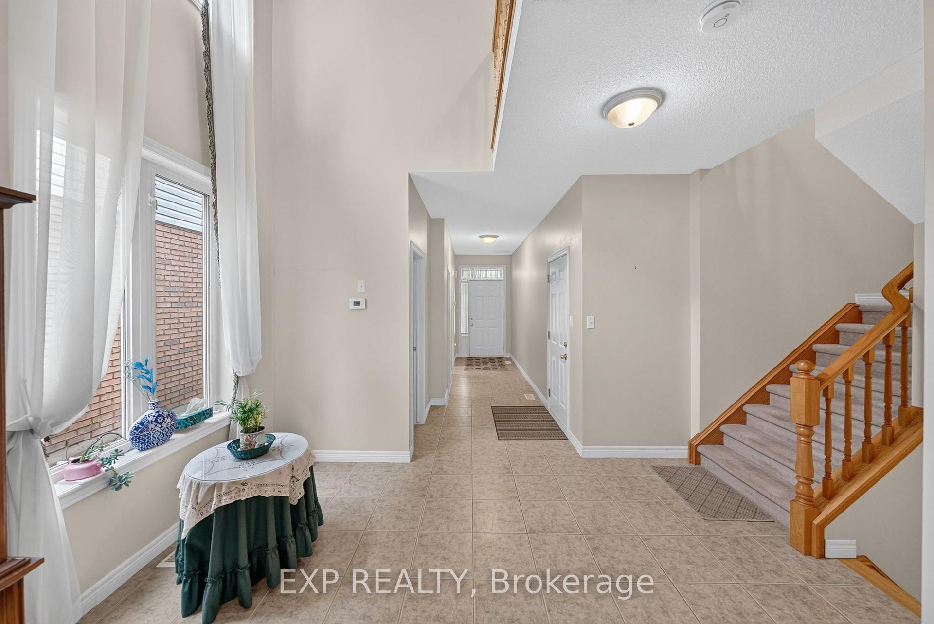 Photo 7 of 5281 Picketts Way, Burlington, Orchard — HOMEH