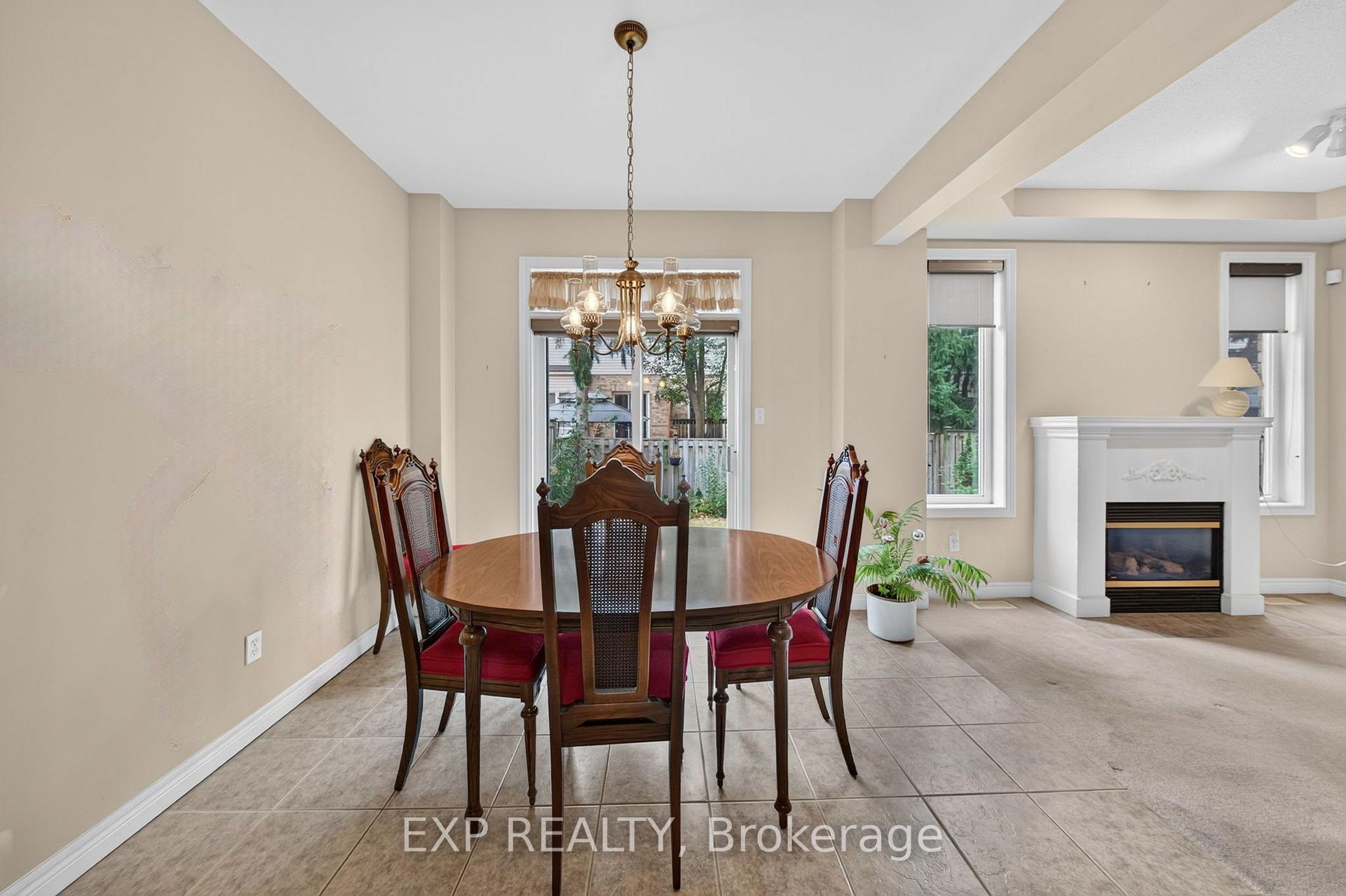 Photo 13 of 5281 Picketts Way, Burlington, Orchard — HOMEH