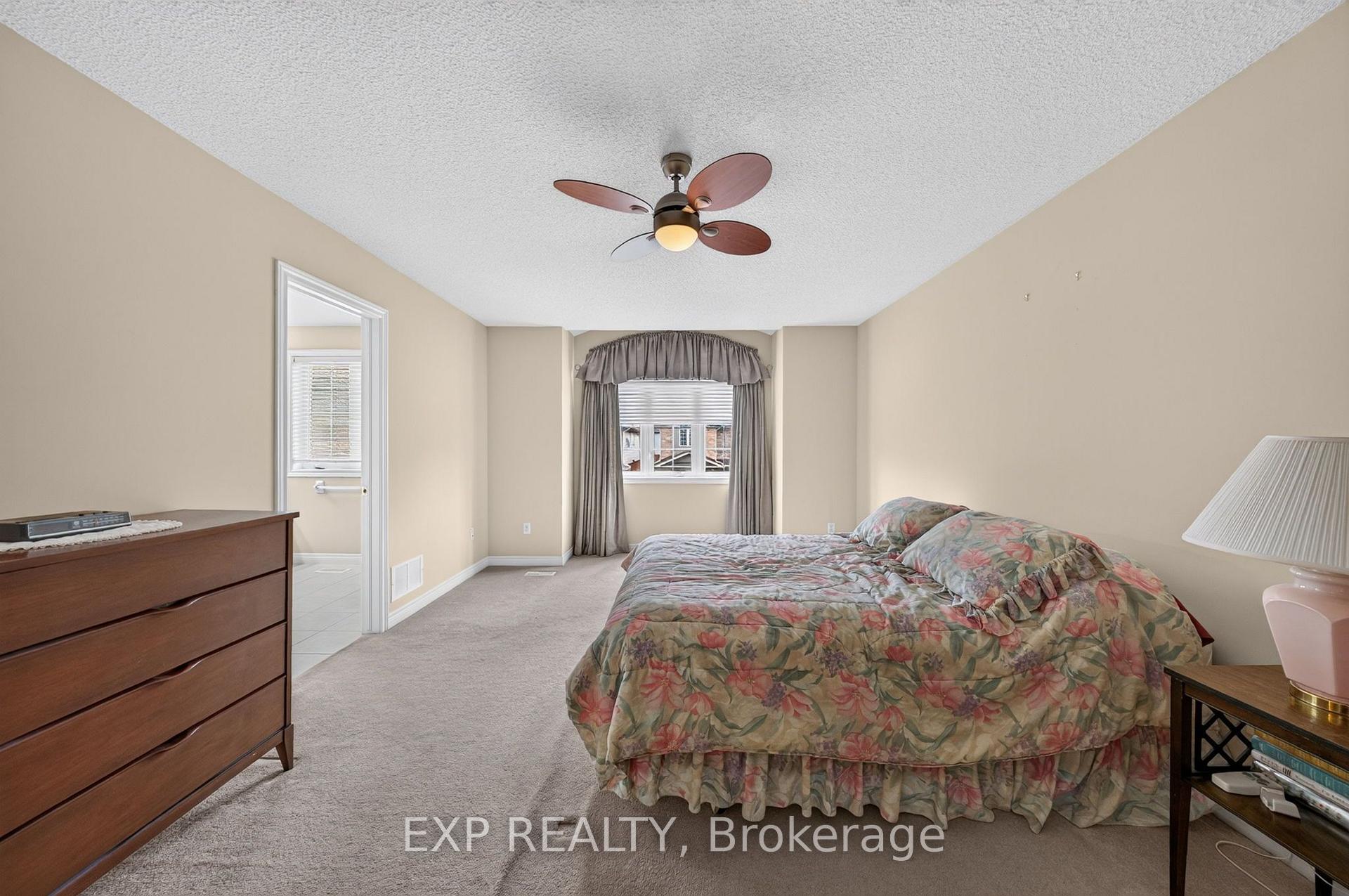 Photo 24 of 5281 Picketts Way, Burlington, Orchard — HOMEH