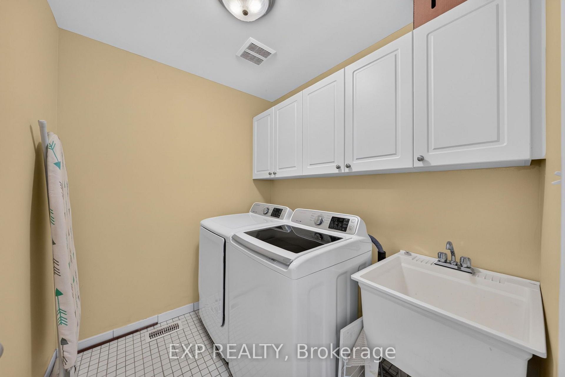 Photo 35 of 5281 Picketts Way, Burlington, Orchard — HOMEH