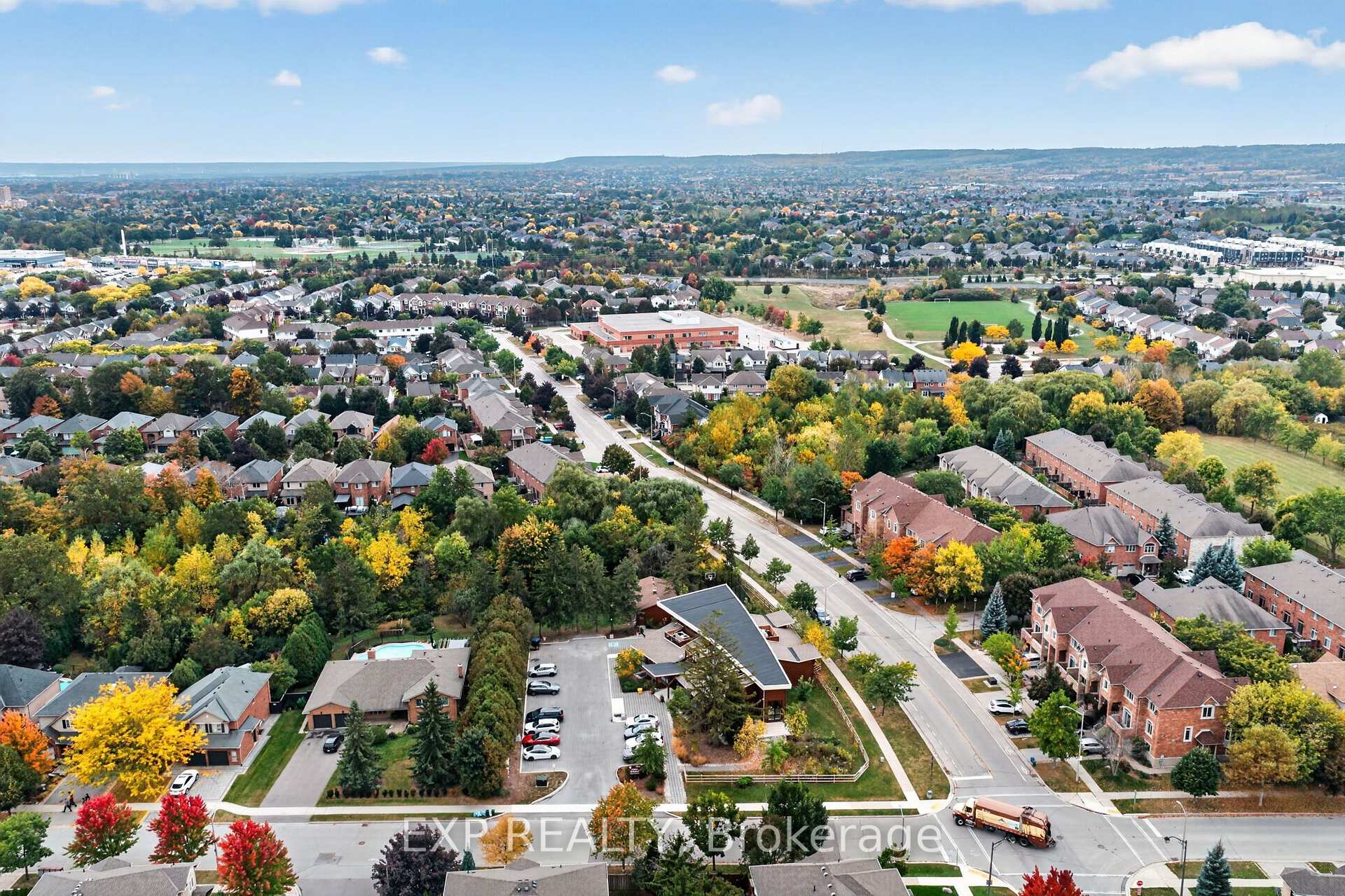 Photo 47 of 5281 Picketts Way, Burlington, Orchard — HOMEH