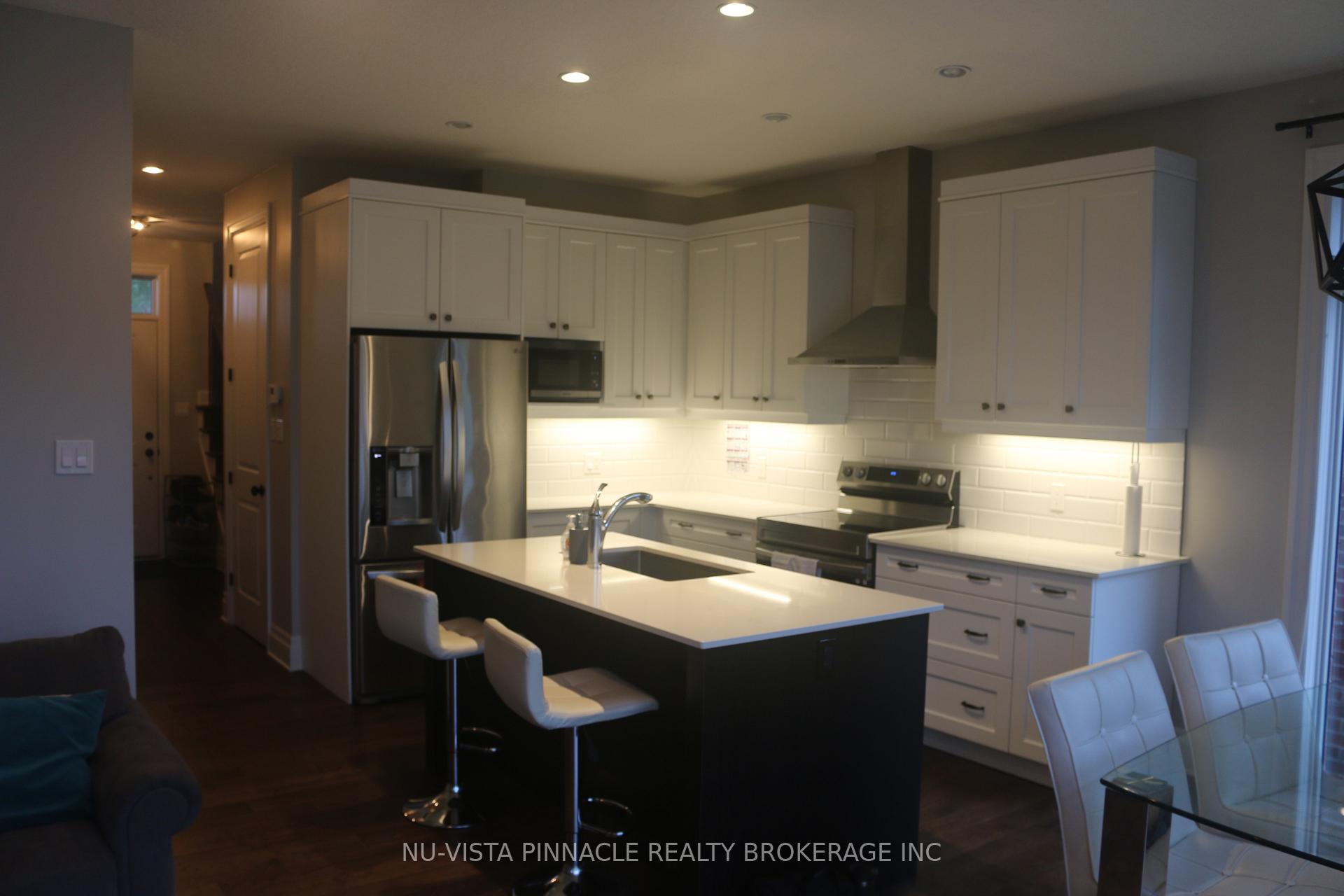 Photo 5 of Unit 38, 555 Sunningdale Road E, London, North B — HOMEH