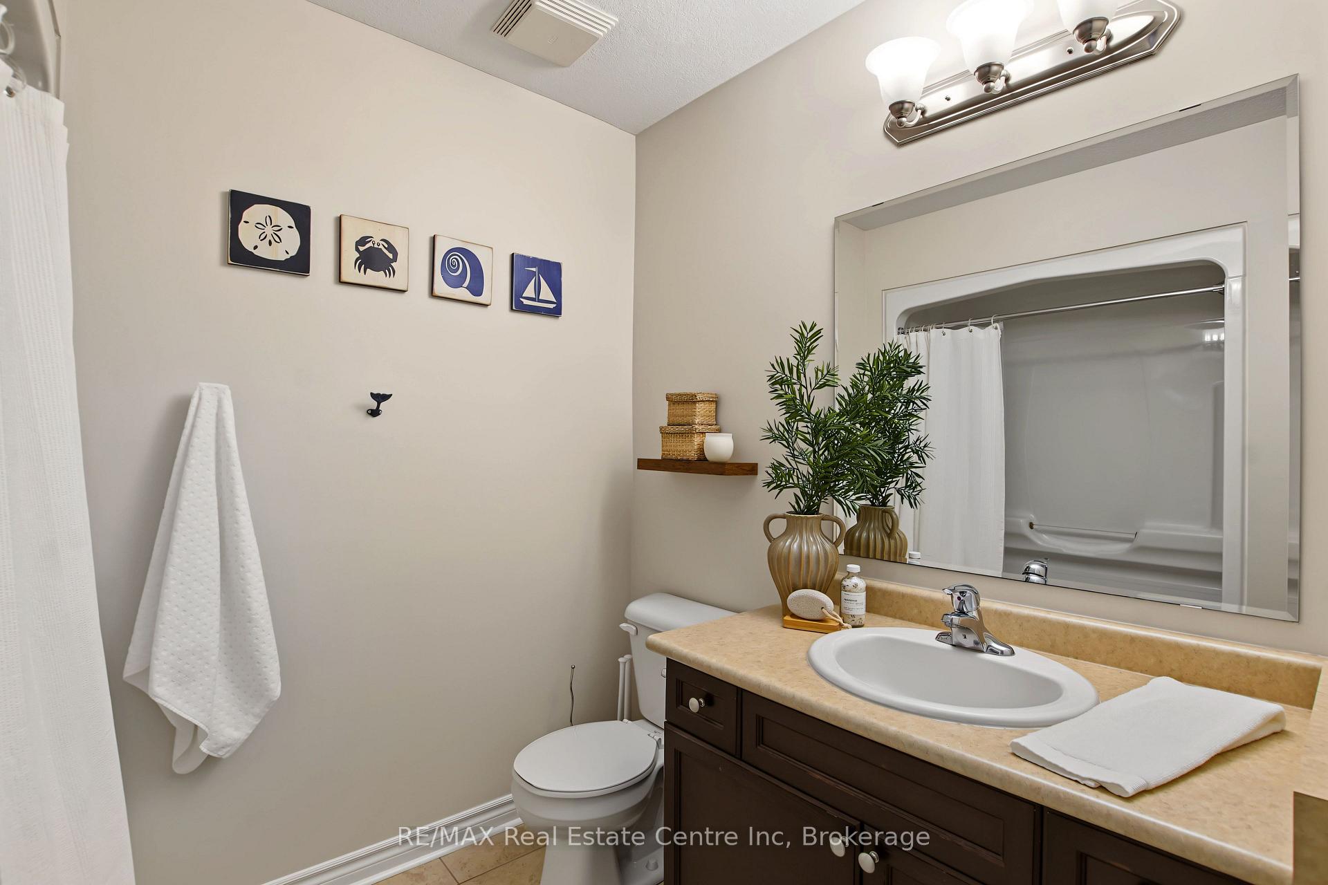 Photo 18 of 54 Wilkie Crescent, Guelph, Pineridge/Westminster Woods — HOMEH