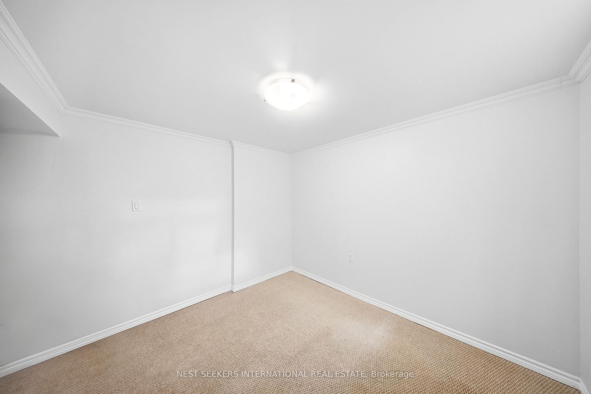 Photo 20 of 67 Foreht Crescent, Aurora, Aurora Heights — HOMEH