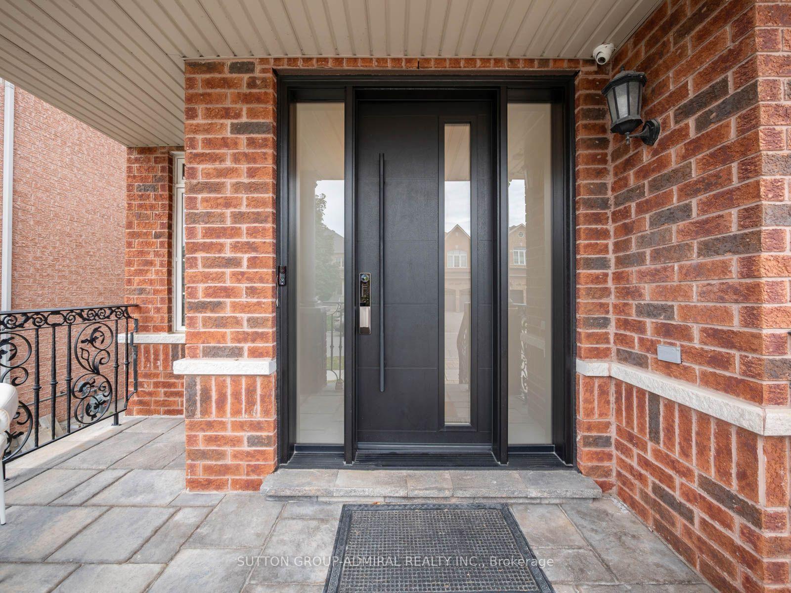 Photo 5 of 40 Trudeau Drive, Vaughan, Vellore Village — HOMEH