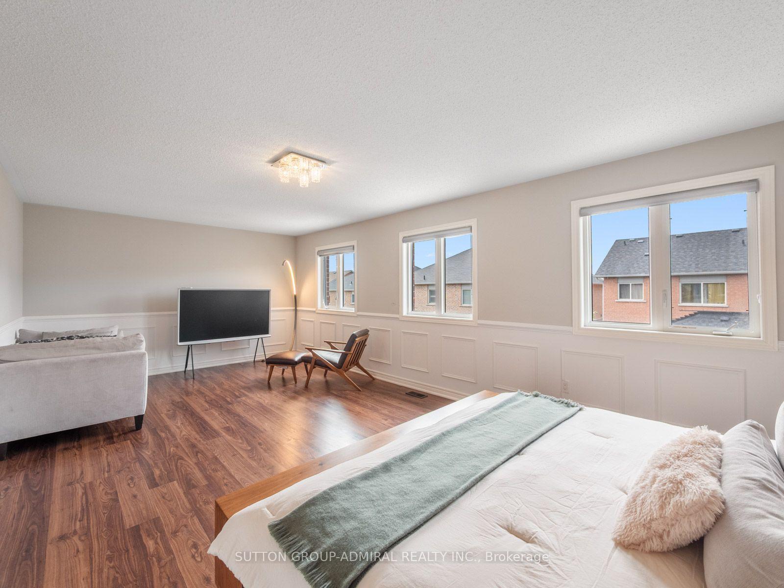 Photo 25 of 40 Trudeau Drive, Vaughan, Vellore Village — HOMEH