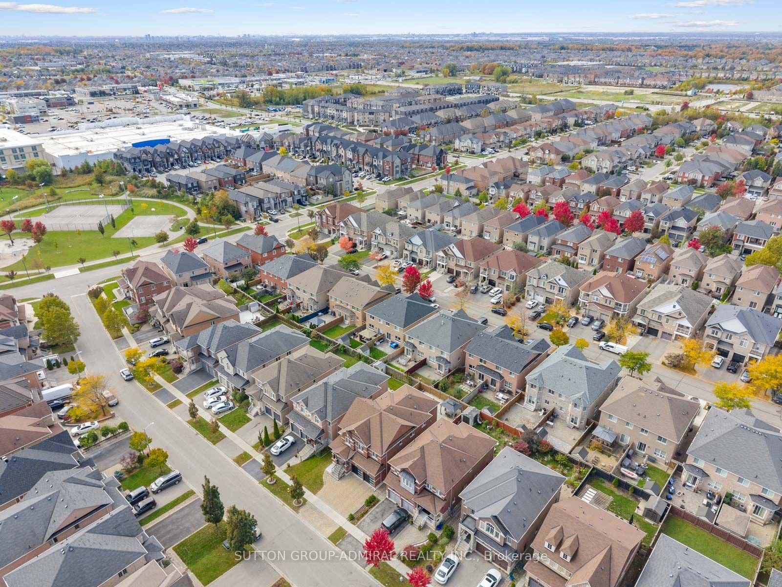 Photo 48 of 40 Trudeau Drive, Vaughan, Vellore Village — HOMEH