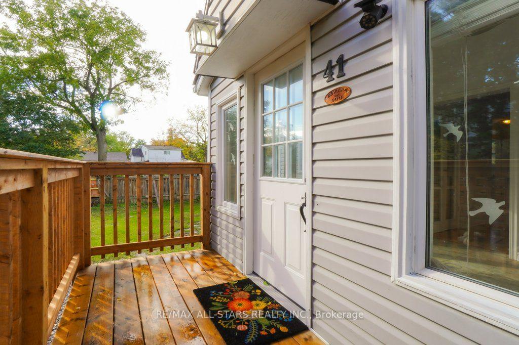 Photo 4 of 41 Mill Street, Uxbridge — HOMEH