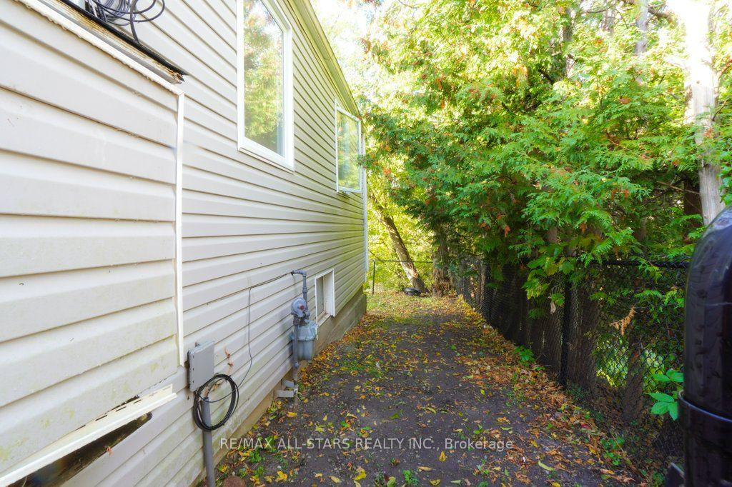 Photo 27 of 41 Mill Street, Uxbridge — HOMEH