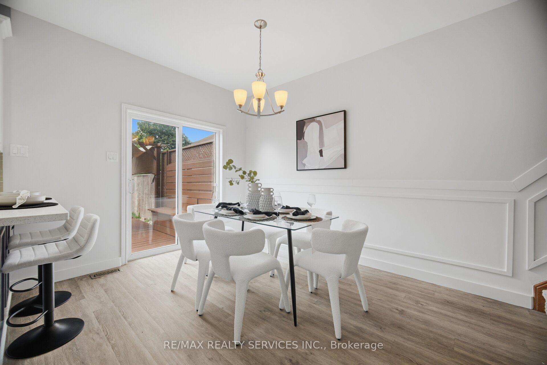 Photo 18 of 5 Westhampton Way, Hamilton, Winona Park — HOMEH
