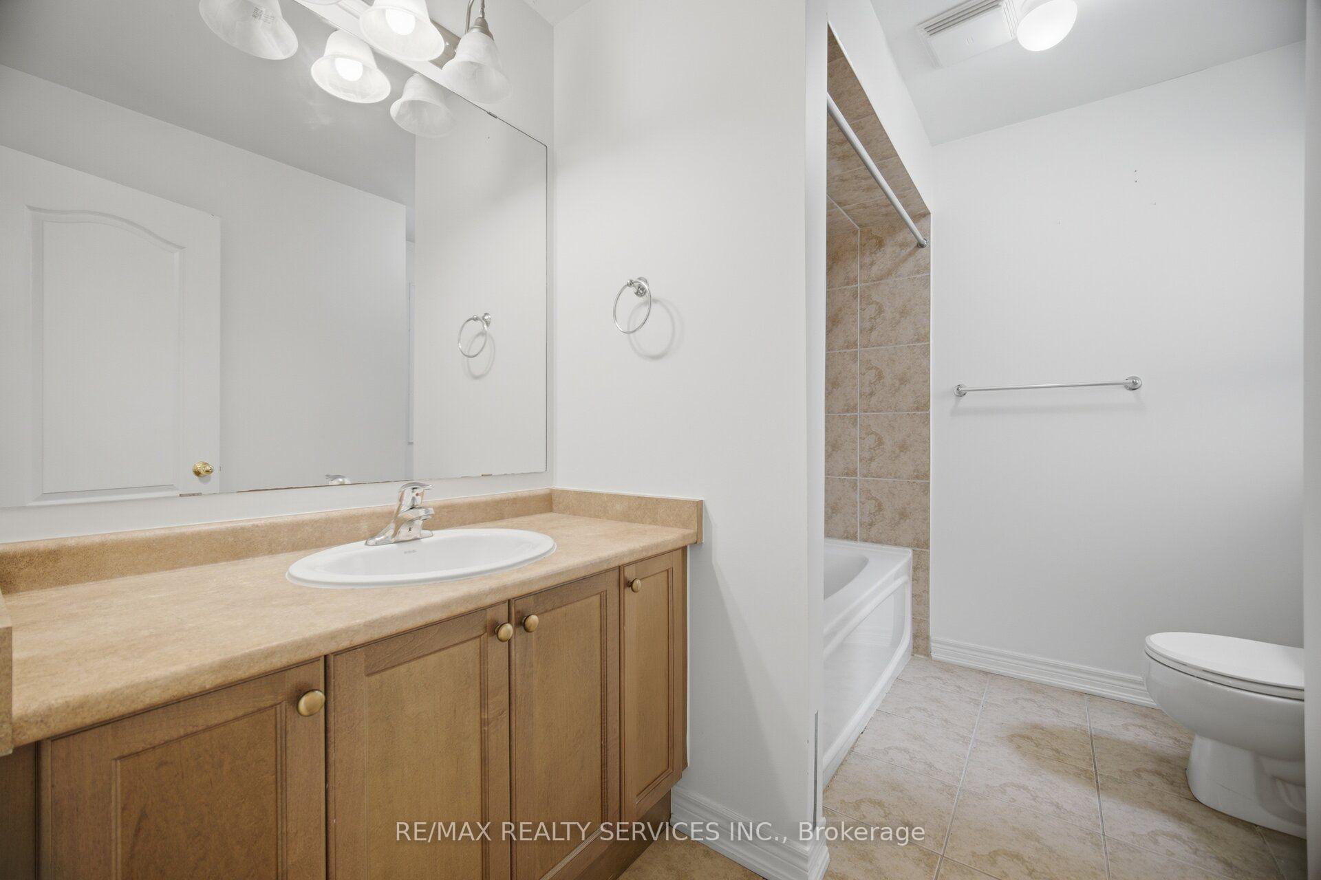 Photo 36 of 5 Westhampton Way, Hamilton, Winona Park — HOMEH