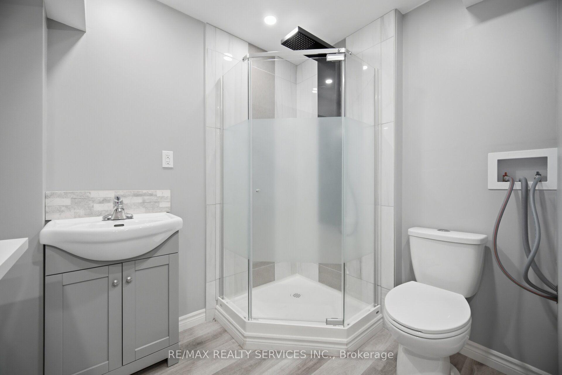 Photo 46 of 5 Westhampton Way, Hamilton, Winona Park — HOMEH