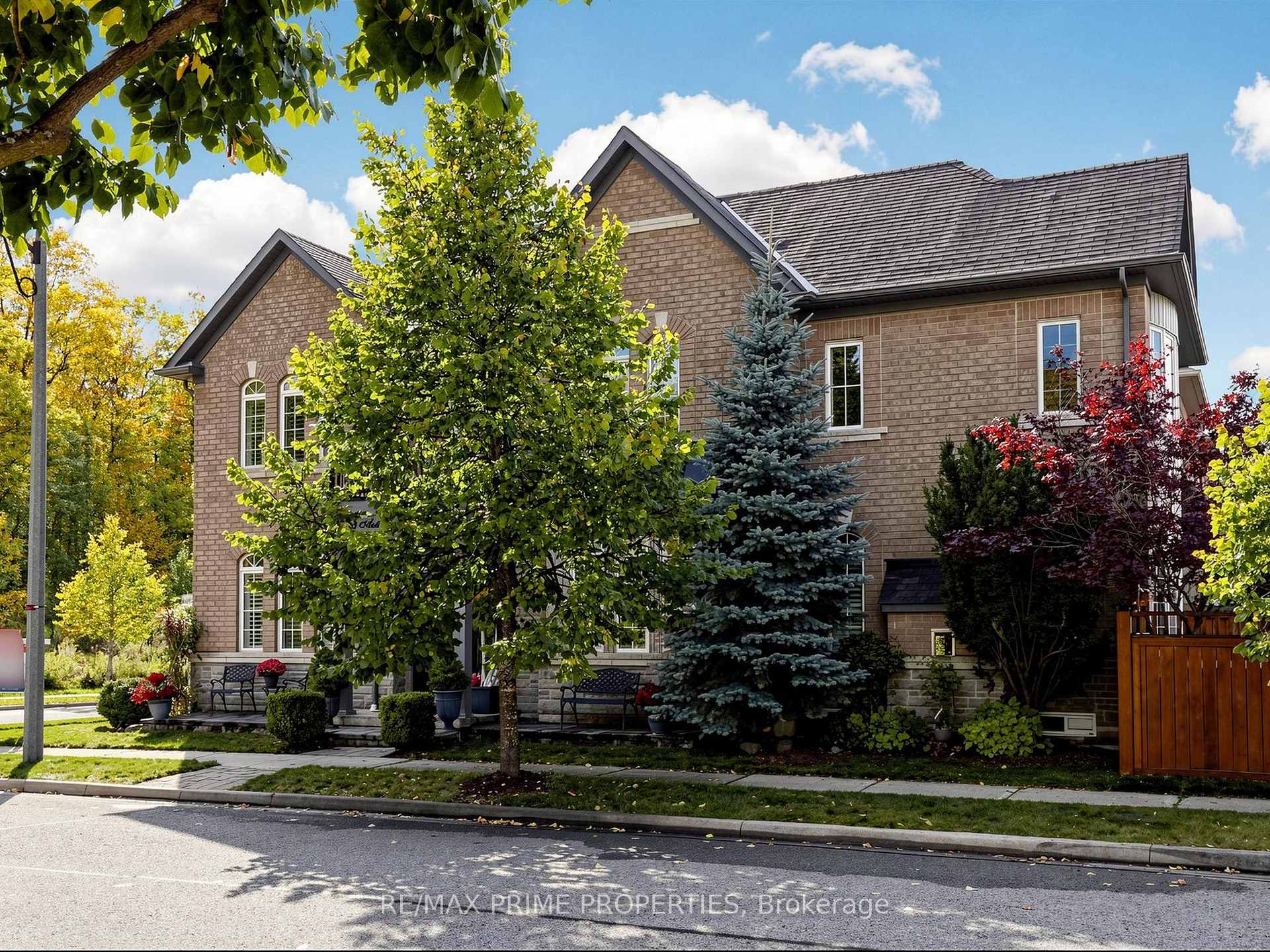 Photo 3 of 58 Autumn Glow Drive, Markham, Cornell — HOMEH
