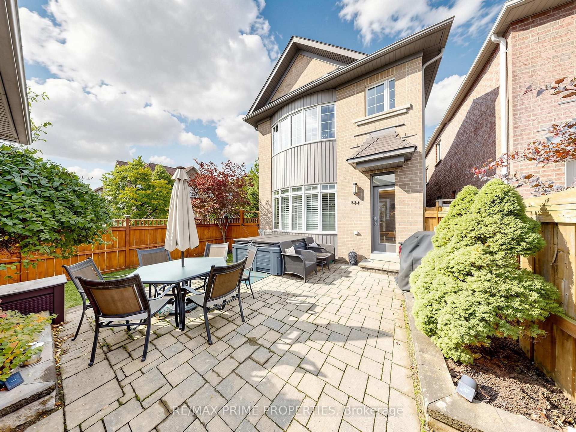 Photo 46 of 58 Autumn Glow Drive, Markham, Cornell — HOMEH