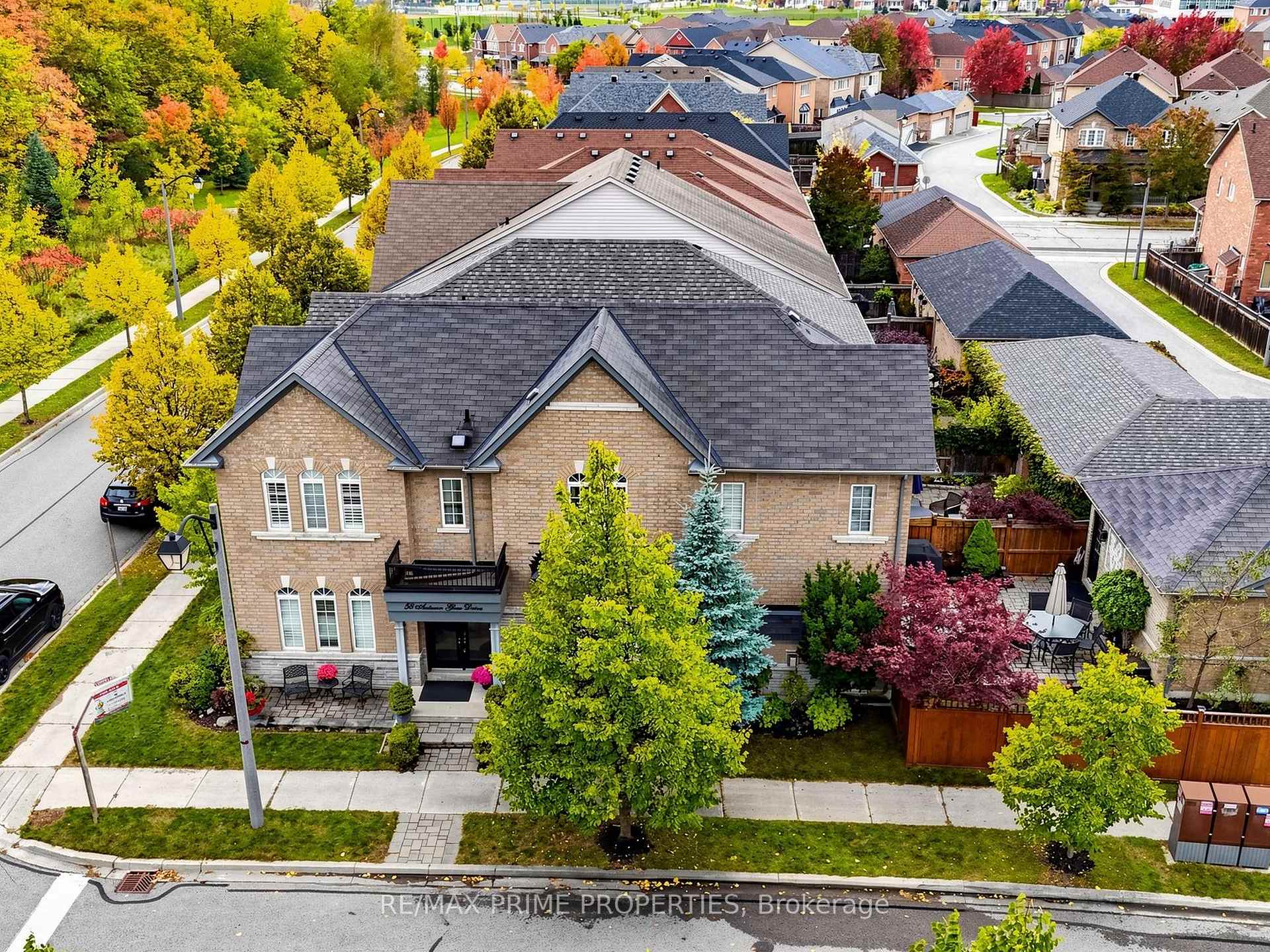Photo 49 of 58 Autumn Glow Drive, Markham, Cornell — HOMEH