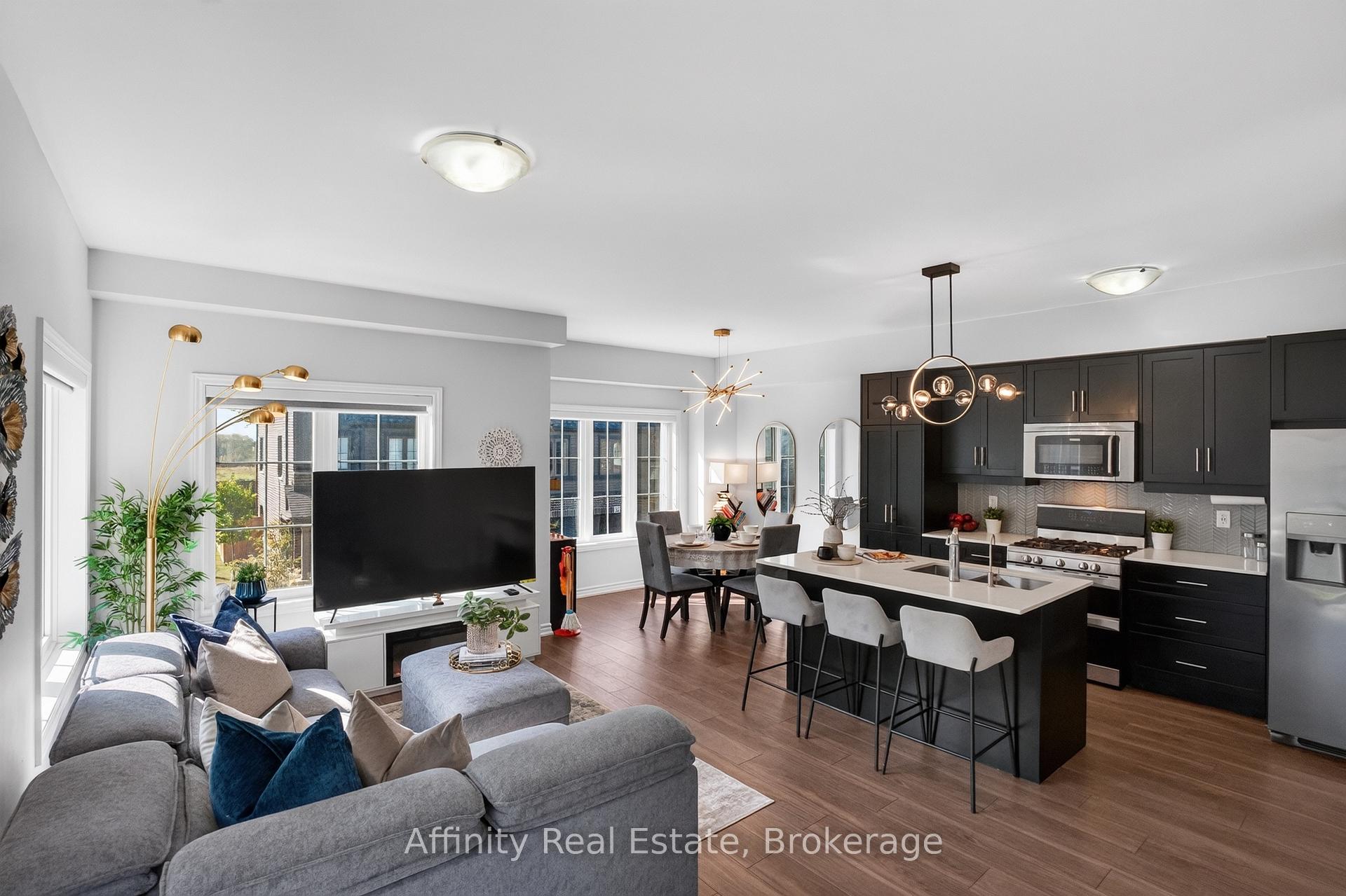 Photo 10 of Unit #49, 124 Compass Trail, Cambridge, Preston Heights — HOMEH