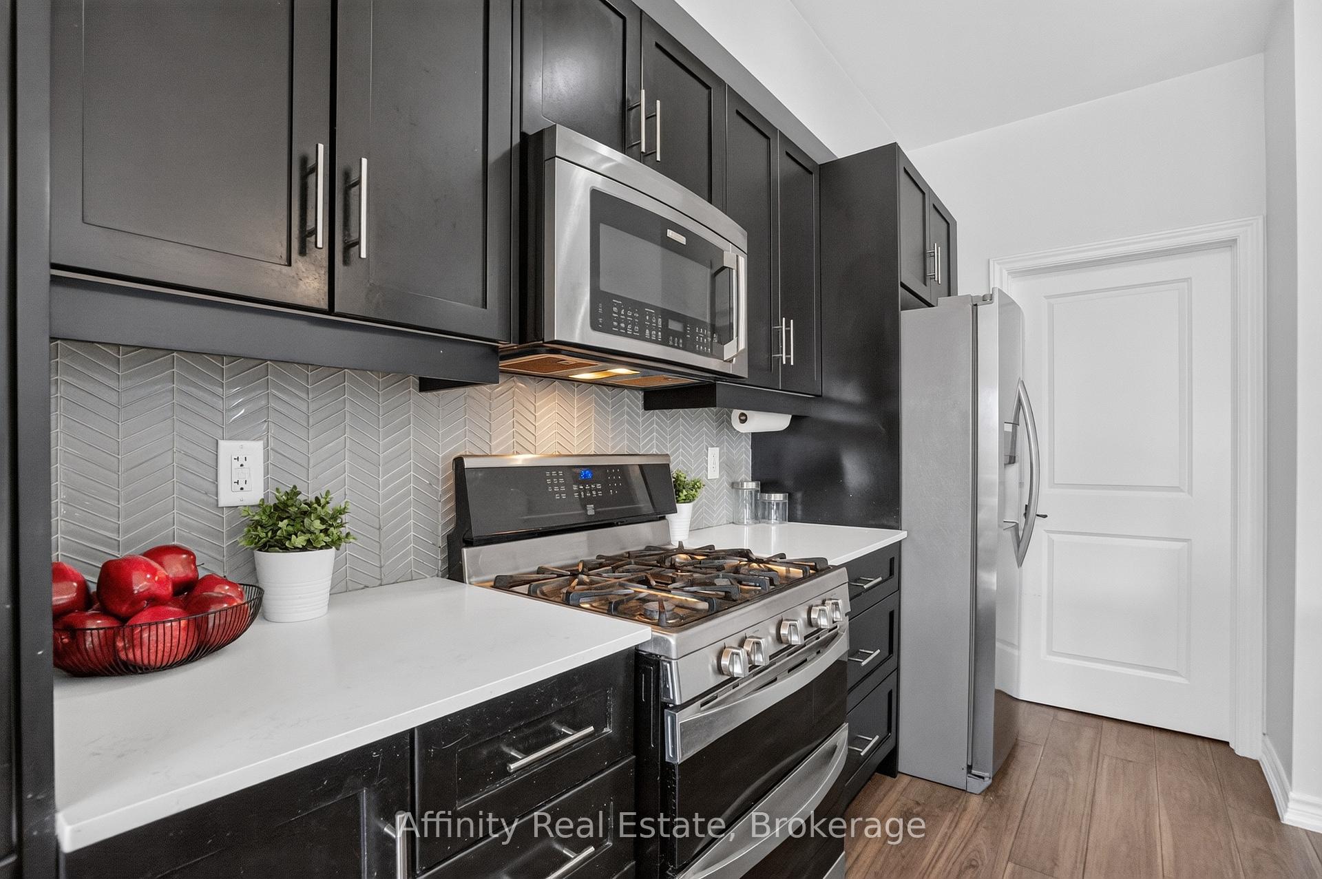 Photo 21 of Unit #49, 124 Compass Trail, Cambridge, Preston Heights — HOMEH