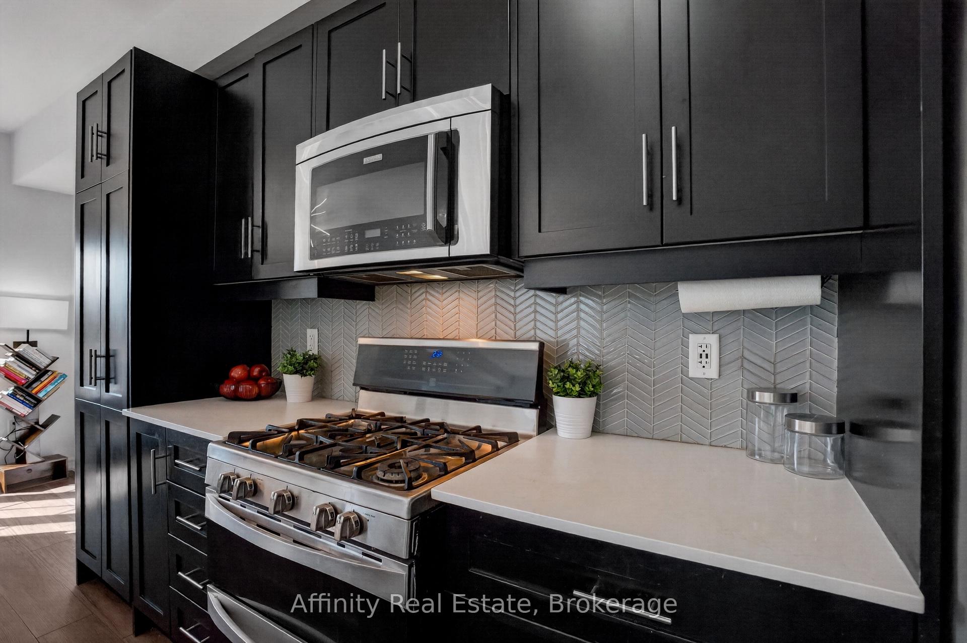 Photo 22 of Unit #49, 124 Compass Trail, Cambridge, Preston Heights — HOMEH
